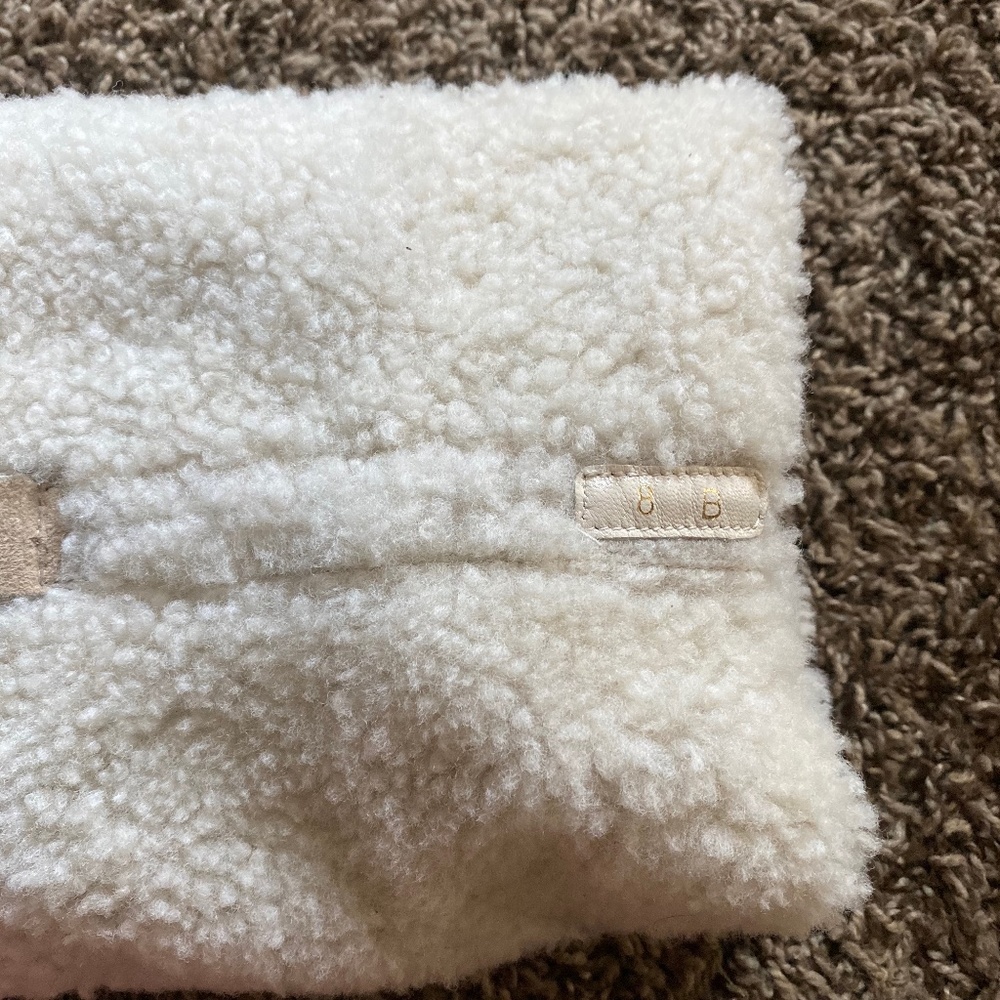 Gucci Guccisima Shearling Boots - Picture 11 of 12
